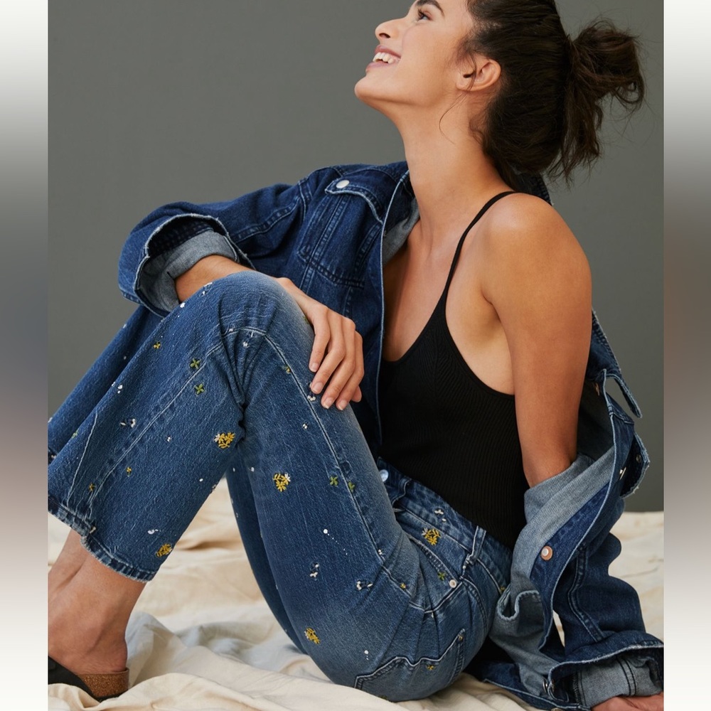 NWT - Pilcro The Icon Flare Jeans